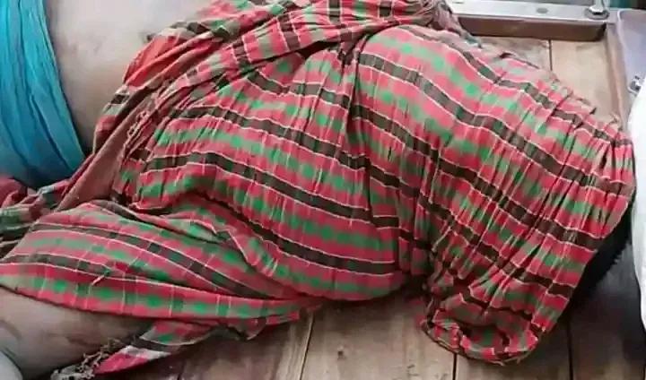 মোল্লাহাটে চুরির দায়ে যুবকের হাত-পা ভেঙে চোখ উপড়ে ফেলার অভিযোগ