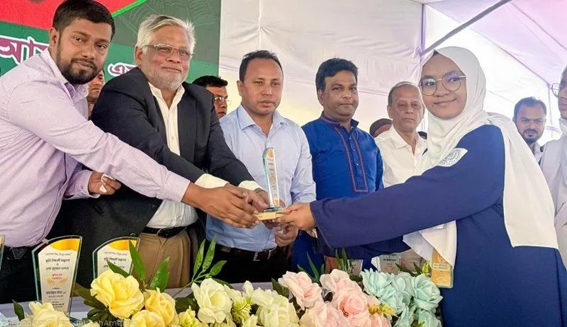 কেরানীগঞ্জে কৃতি শিক্ষার্থীদের মিলনমেলা