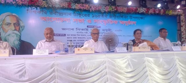 রবীন্দ্রচেতনায় মুখর শিলাইদহ জন্মবার্ষিকী ঘিরে দর্শনার্থীদের ঢল, চলছে তিন দিনের সাংস্কৃতিক উৎসব