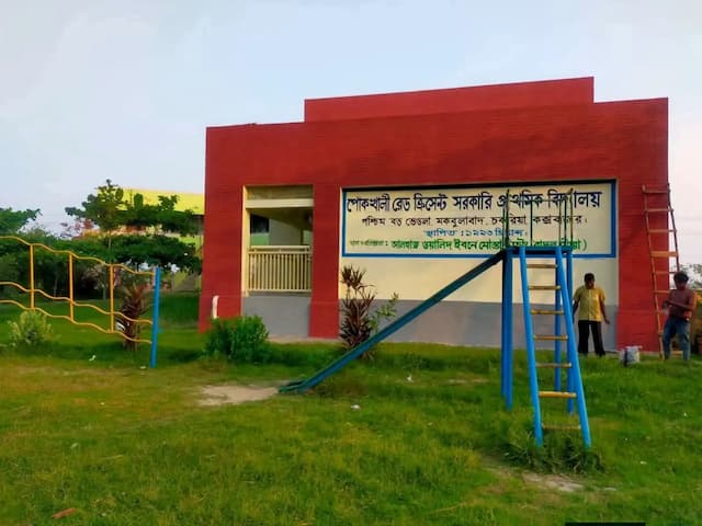 পোকখালী রেড ক্রিসেন্ট সরকারি প্রাথমিক বিদ্যালয়ে দুর্ধর্ষ চুরি, ল্যাপটপ-প্রজেক্টর-সিসিটিভিসহ মূল্যবান সরঞ্জাম লুট