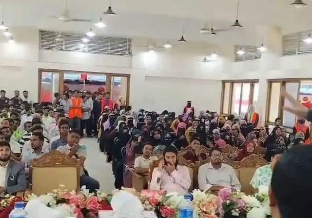চকরিয়ায় চাকরি মেলায় ৫৮ জনের তাৎক্ষণিক চাকরি, প্রাথমিকভাবে নির্বাচিত আরও ৬২ জন