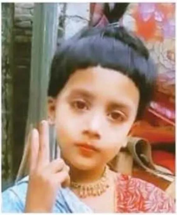 পদ্মায় নিখোঁজের প্রায় ২৮ ঘণ্টা পর মিলল শিশু নূরিয়ার মরদেহ।