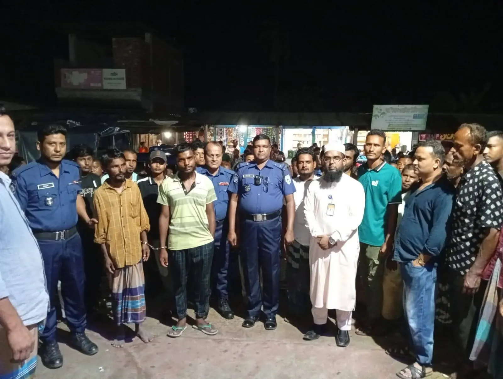 রাণীশংকৈলে ইয়াবা সেবনের অভিযোগে দুইজনের ১৫ দিনের কারাদণ্ড