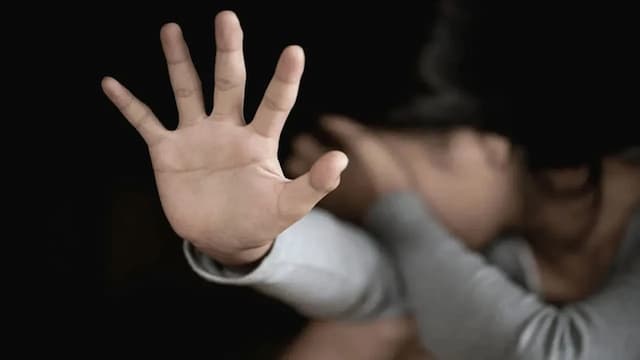 ফুলবাড়ীতে বুদ্ধিপ্রতিবন্ধী নারীকে ধর্ষণের অভিযোগ, যুবক গ্রেপ্তার