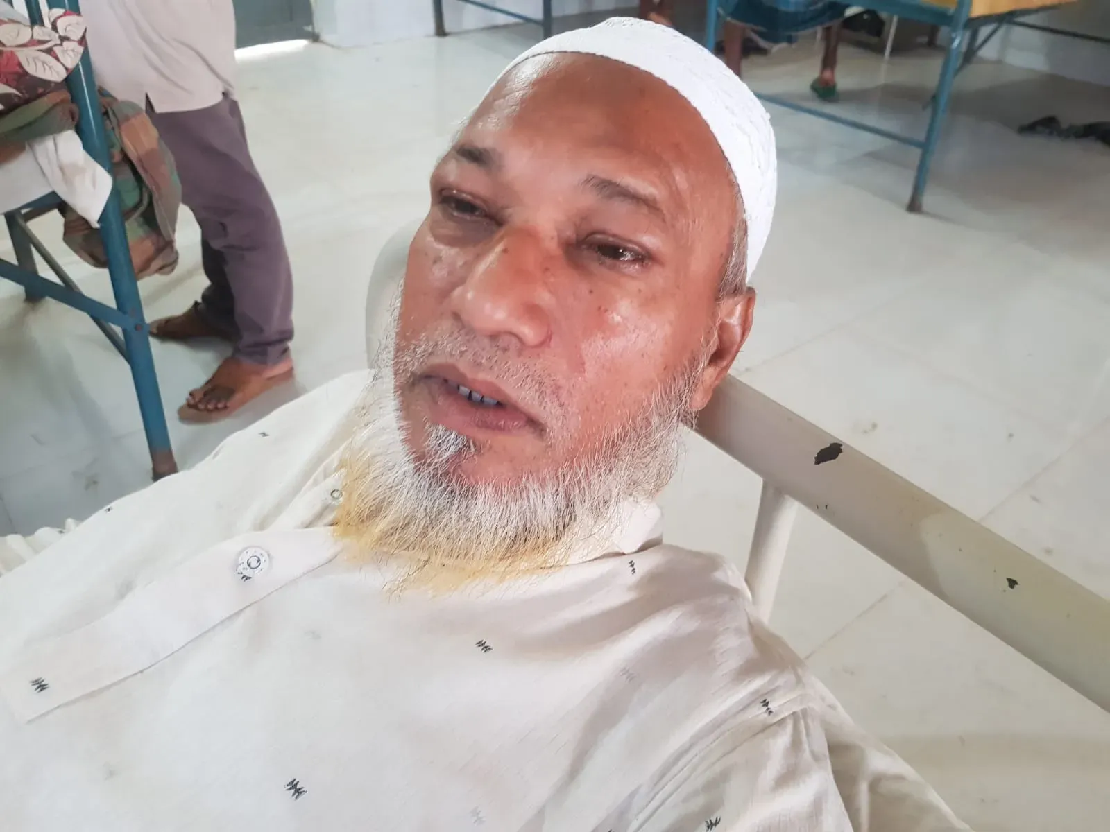 সাংবাদিকের মা- বাবাকে পেটালো ‘ভূমি দস্যুরা’, থানায় মামলা   