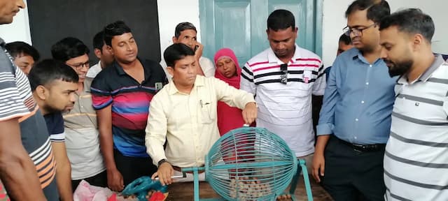 গোমস্তাপুরে আরআরএমইপি প্রকল্পে আওতায় নারী কর্মী নিয়োগ