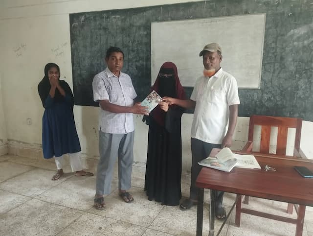 জুলাই গণঅভ্যুত্থান দিবসে রচনা প্রতিযোগিতার বিজয়ীদের পুরস্কার বিতরণ