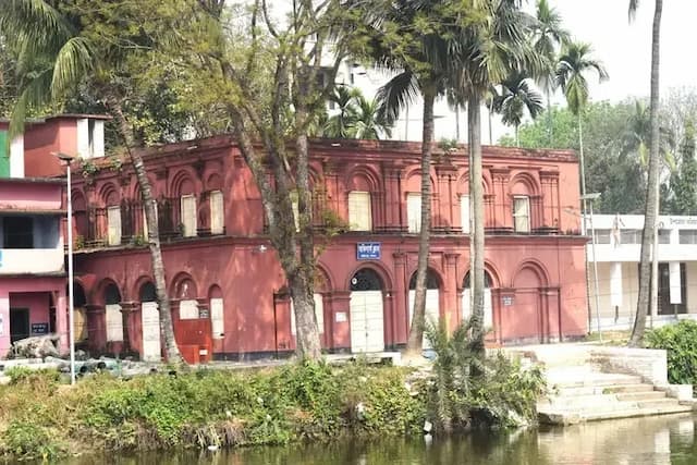 পাবনা জেলার ফরিদপুর উপজেলার অতিপুরাতন রাজবাড়ী