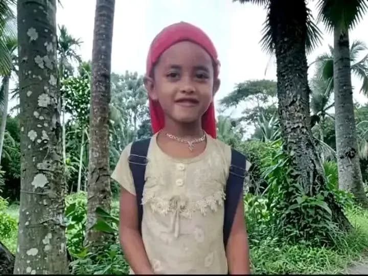 মোল্লাহাটে চাঞ্চল্যকর ঘটনা: ৭ বছরের শিশু হত্যায় আটক ৩, উত্তেজনার মুখে ক্ষুব্ধ জনতার আগুন