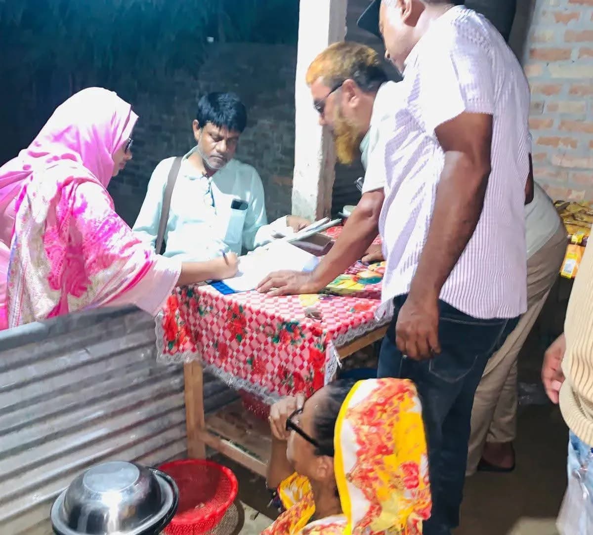 বড়াইগ্রামে প্রায় ২২শ লিটার চোলাই মদ তৈরির উপকরণ জব্দ, আটক এক