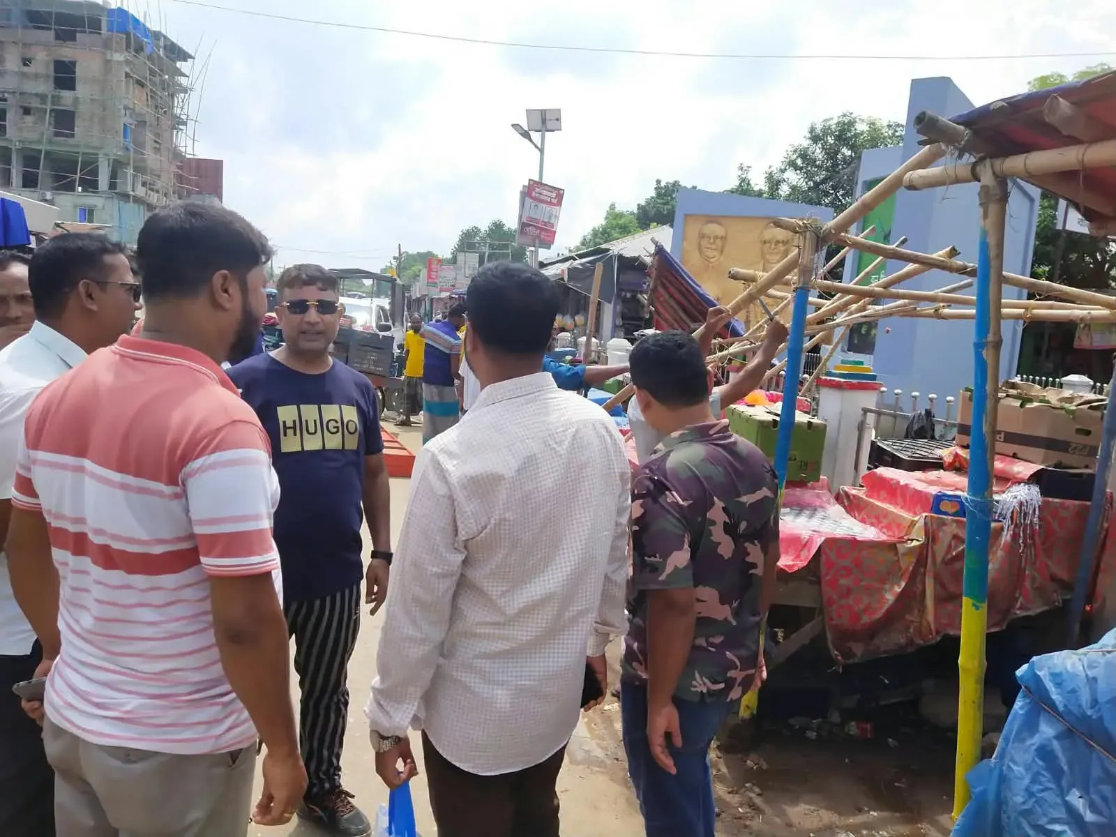 বালিয়াডাঙ্গী চৌরাস্তার সড়ক দখলমুক্ত, যানজট কমার প্রত্যাশা
