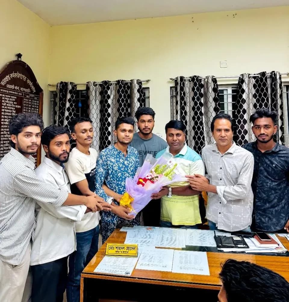 মোল্লাহাট থানার নবাগত ওসির সহিত ছাত্রদল নেতৃবৃন্দের সৌজন্য সাক্ষাৎ